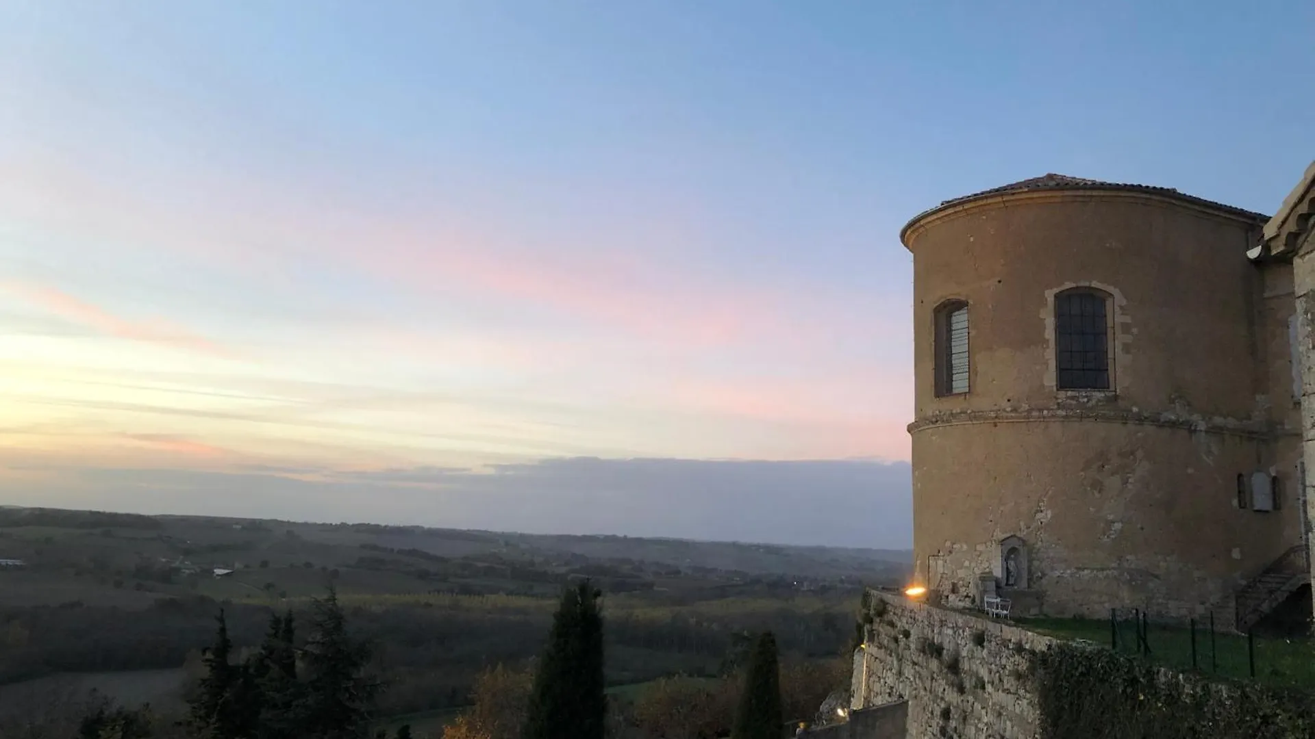La Maison Du Bout Du Monde Terraube Franciaország